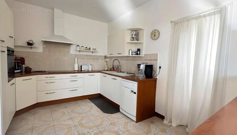 Maison à PORT-DES-BARQUES