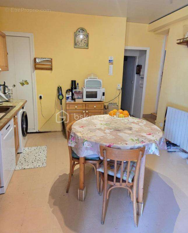 Appartement à SUMENE