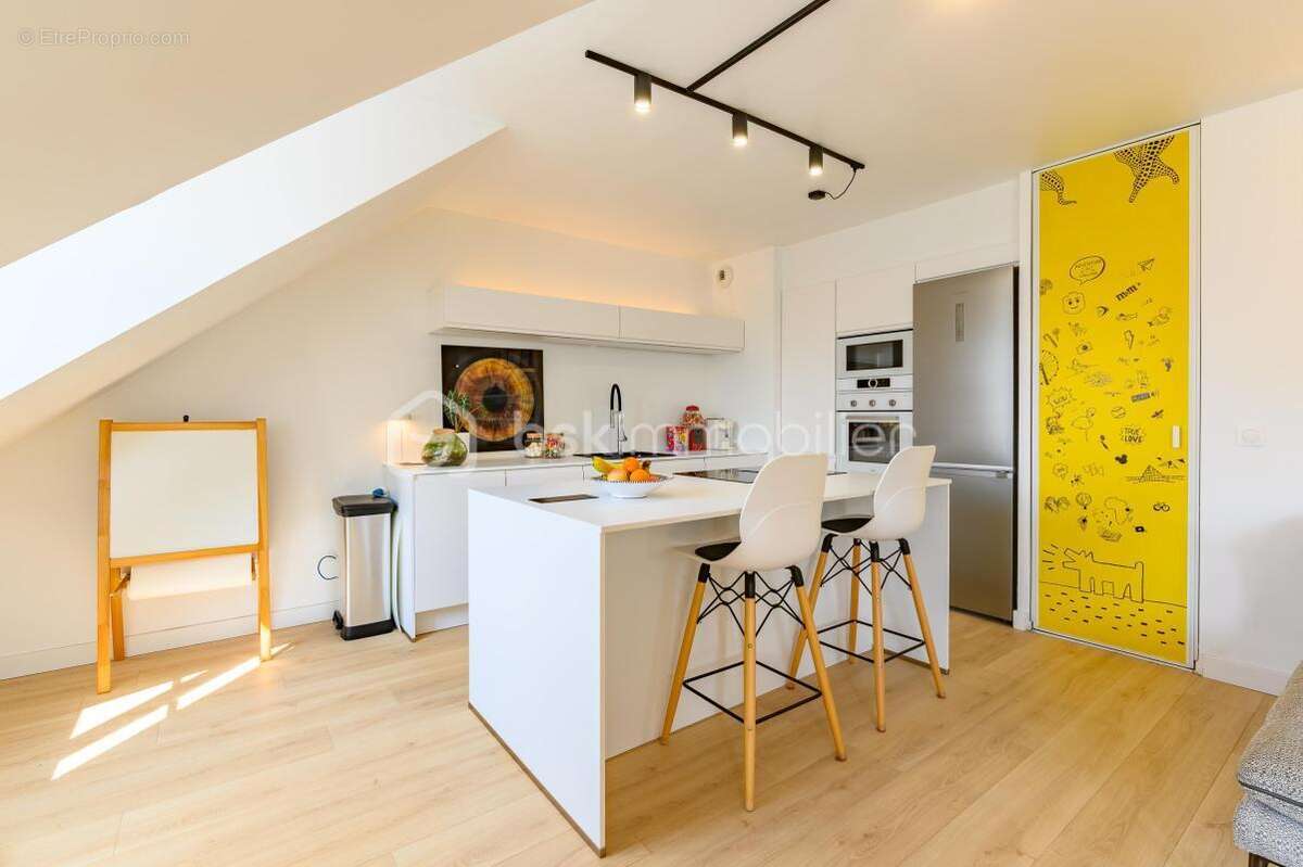 Appartement à BAILLY-ROMAINVILLIERS