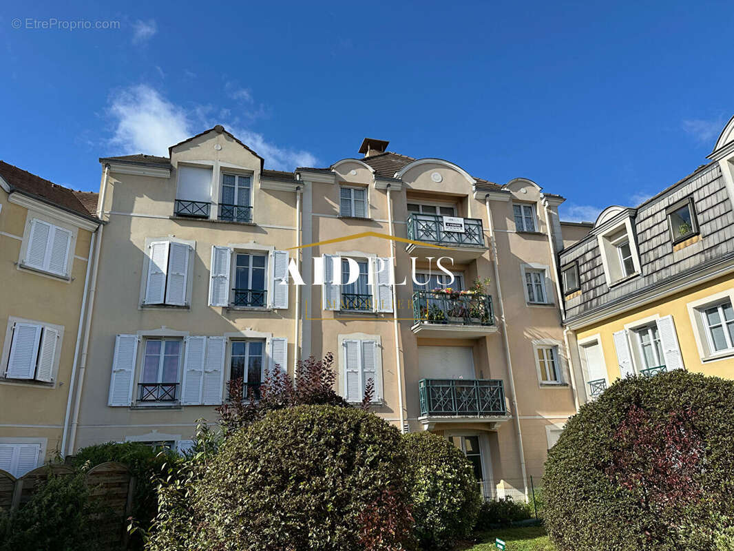 Appartement à LE PLESSIS-BOUCHARD