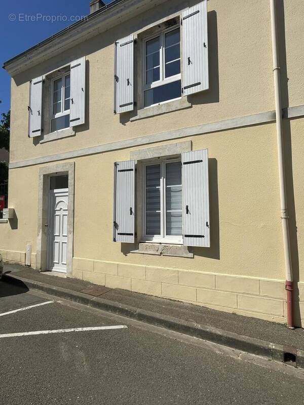 Maison à CHAMPAGNE