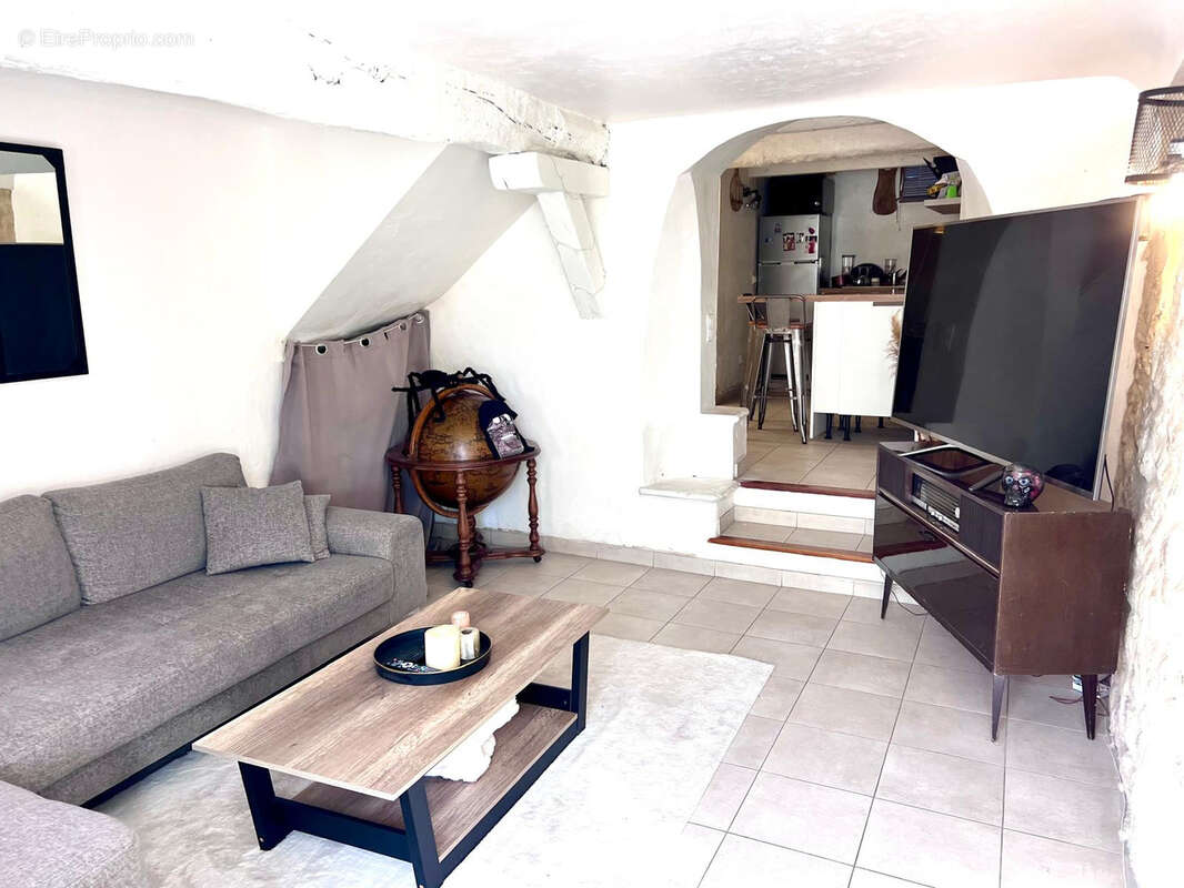 Appartement à LA COLLE-SUR-LOUP