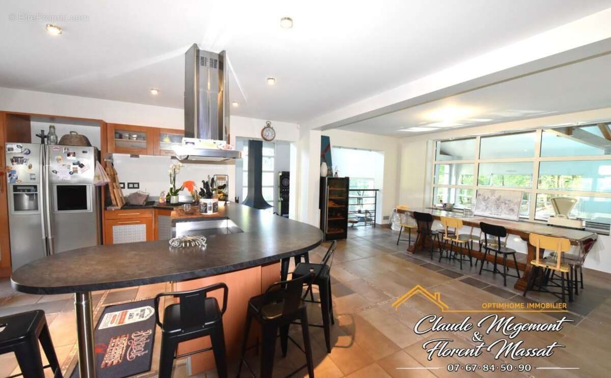 Magnifique propriété 382 m2 BESSIERES - photo 4