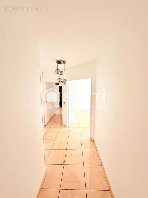 Photo 3 - Appartement à VILLIERS-SUR-MARNE