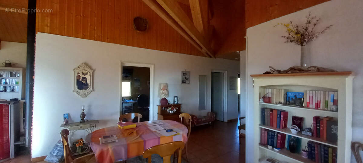 Maison à LABATUT-RIVIERE