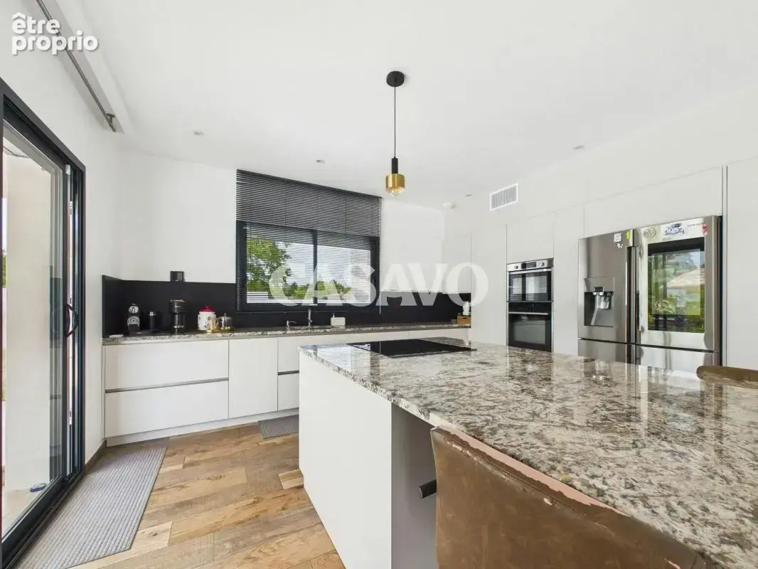 Vente Maison 11 pièces de 286m² - 33210 Coimères - photo 9