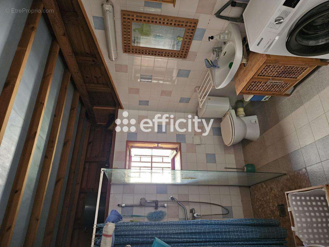 Maison 173 m² à Saint-Claude  - photo 14