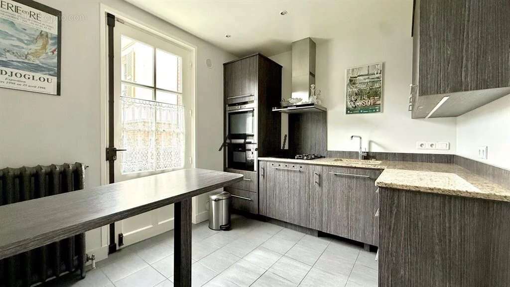 Maison à ASNIERES-SUR-SEINE