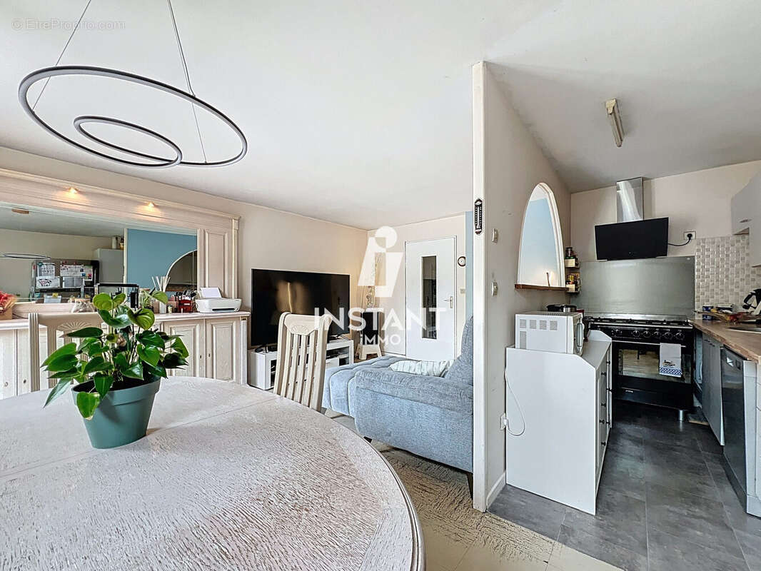 Maison à SAVIGNY-SUR-ORGE