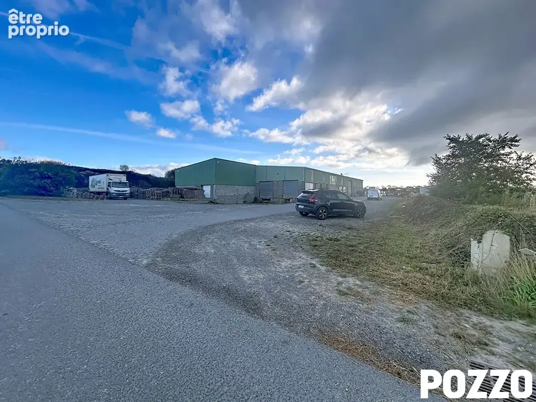 TOURNEVILLE SUR MER (50660) - Entrepôt / local industriel  édifié sur 7800 m² de terrain. - photo 7