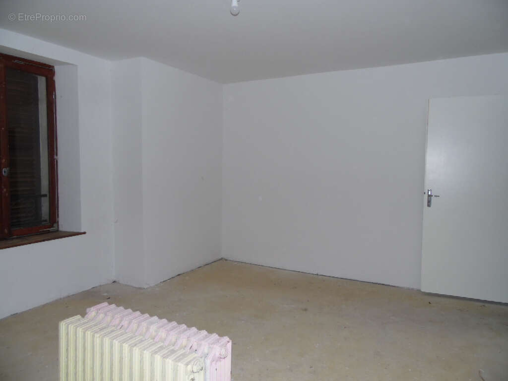 Maison à SENONES