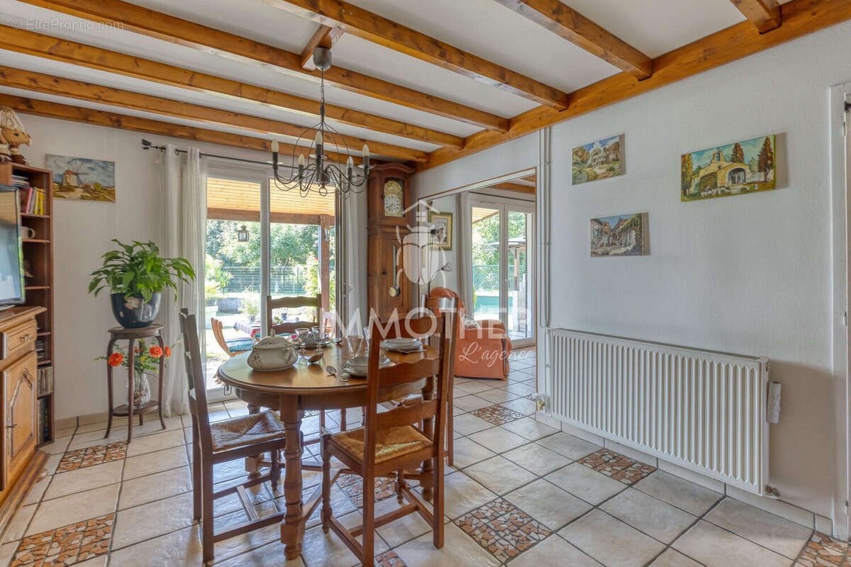 Maison 108 m² à Saint-Egreve  - photo 7