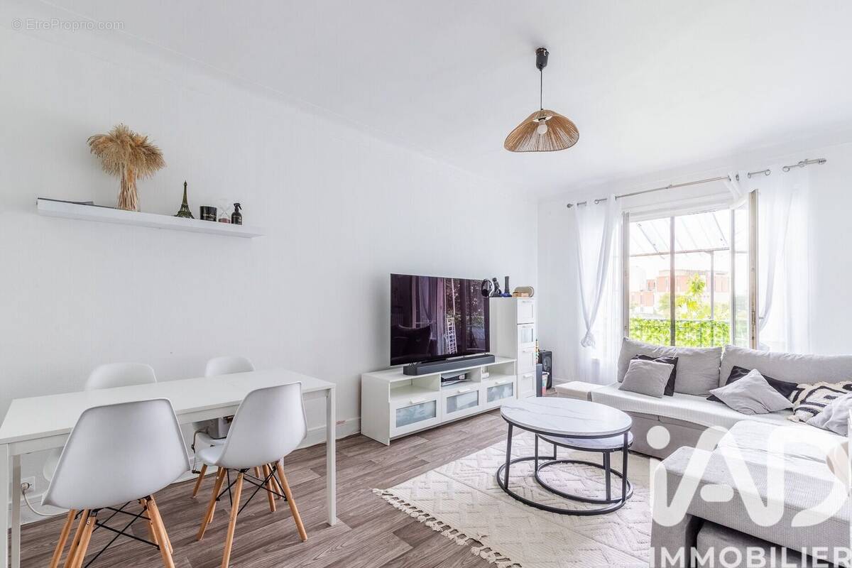 Photo 1 - Appartement à CHOISY-LE-ROI