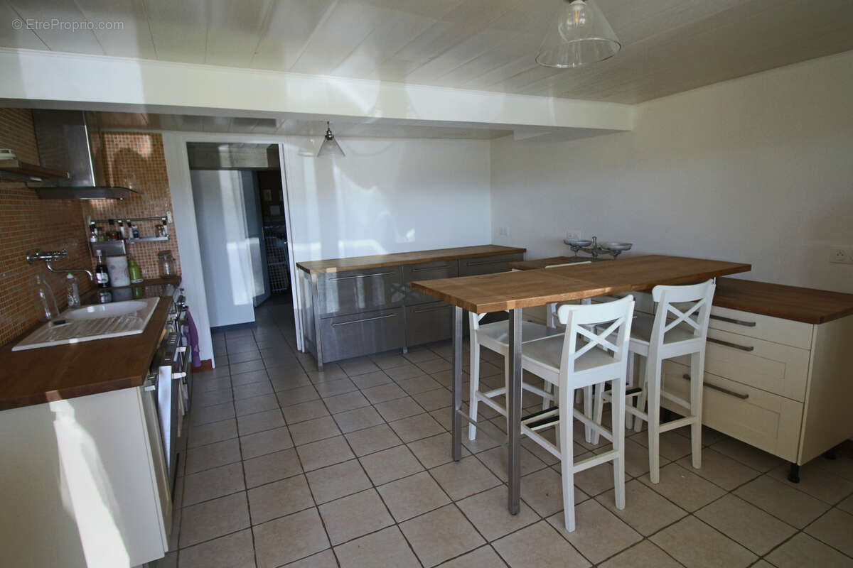 Maison à PUY-L'EVEQUE