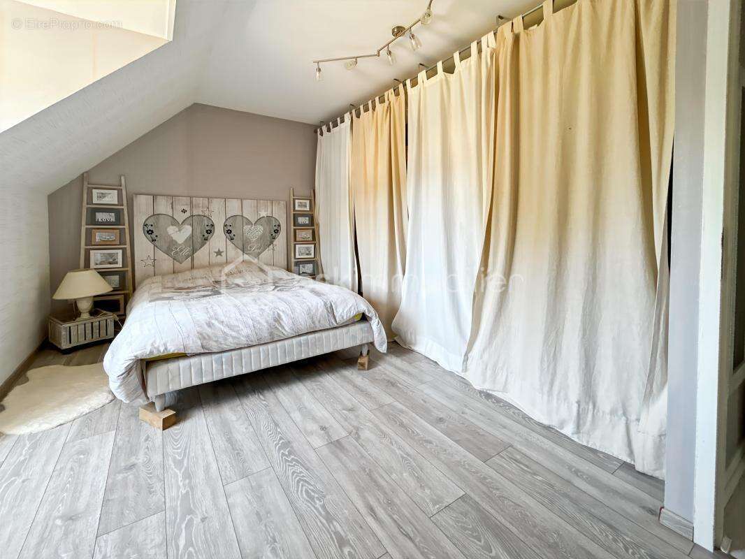 Maison 7 pièces de 179 m² à Nailly (89100) - photo 13