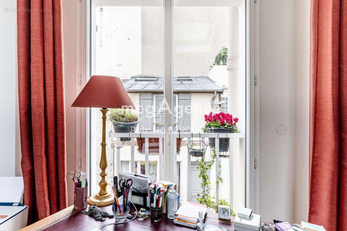 Appartement à PARIS-20E