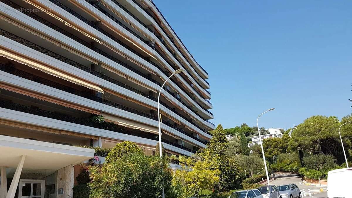 Immeuble - Appartement à NICE