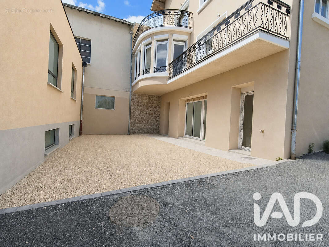 Photo 2 - Appartement à SAINT-LAURENT-DE-CHAMOUSSET