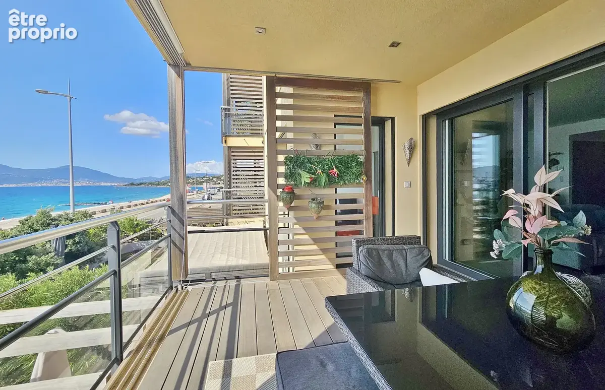 RIVE SUD Agosta Plage - Superbe T3 traversant vue mer + Garage - photo 7