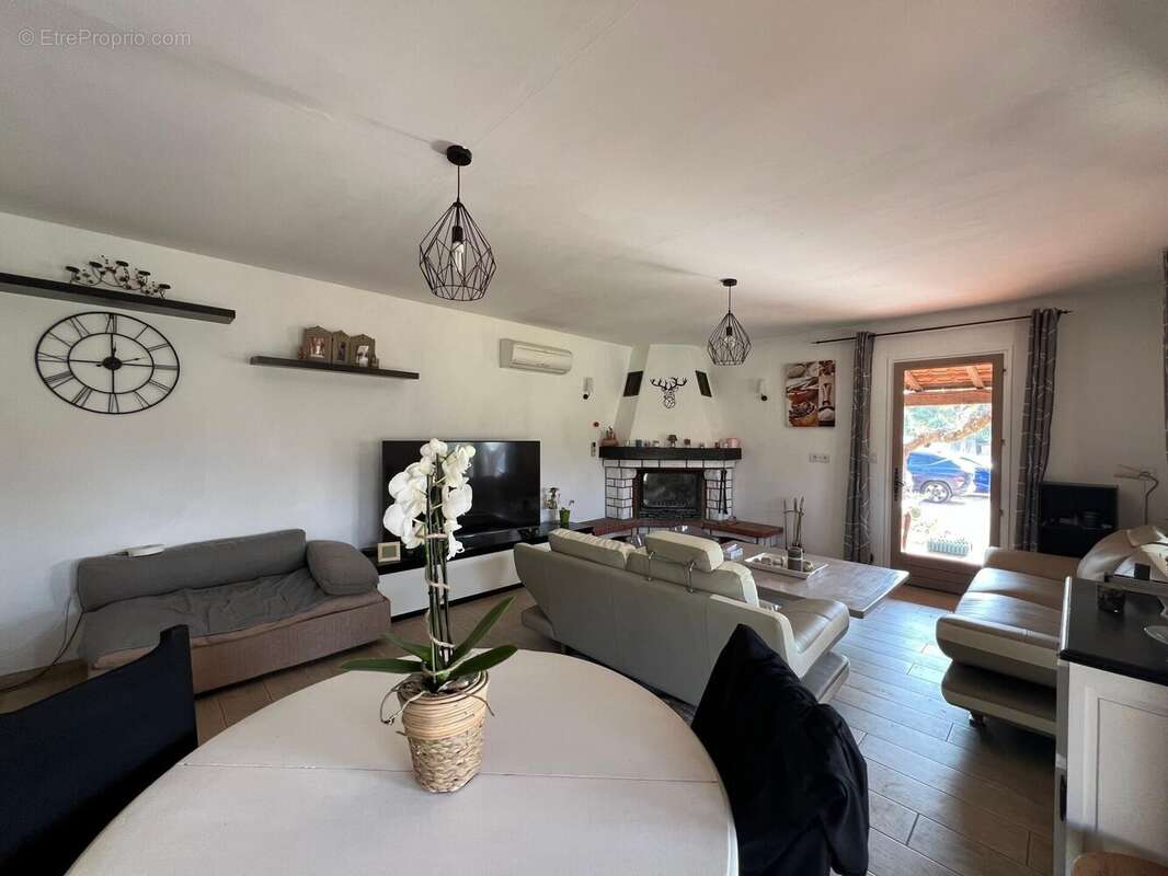 Photo 6 - Maison à LE LUC