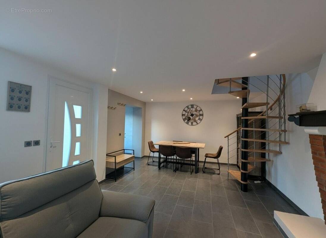 Photo 1 - Maison à BAILLEUL-SUR-THERAIN