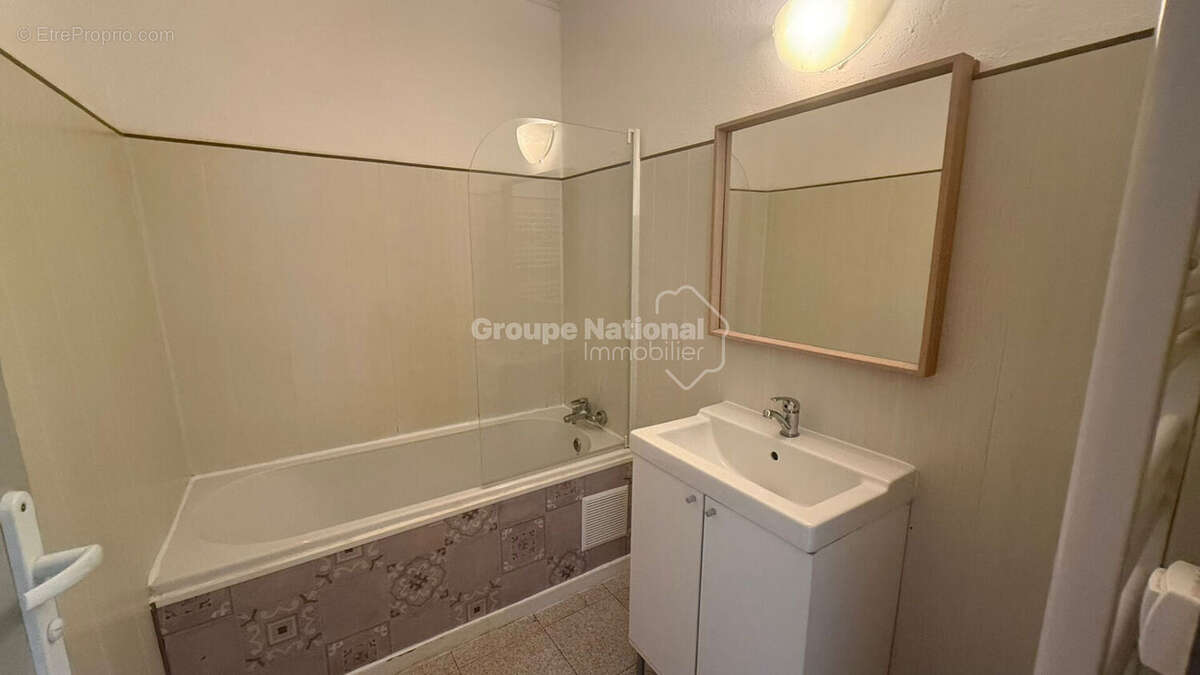 EXCLUSIVITE Maison  de village à Montfrin - photo 4