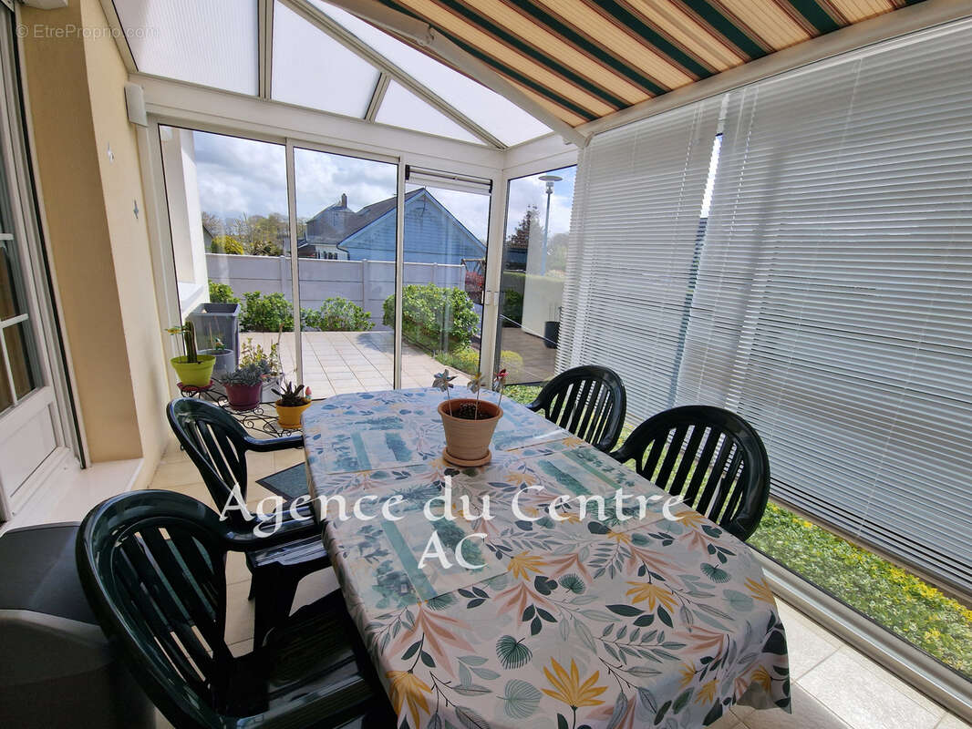 Maison à SAINT-LEONARD