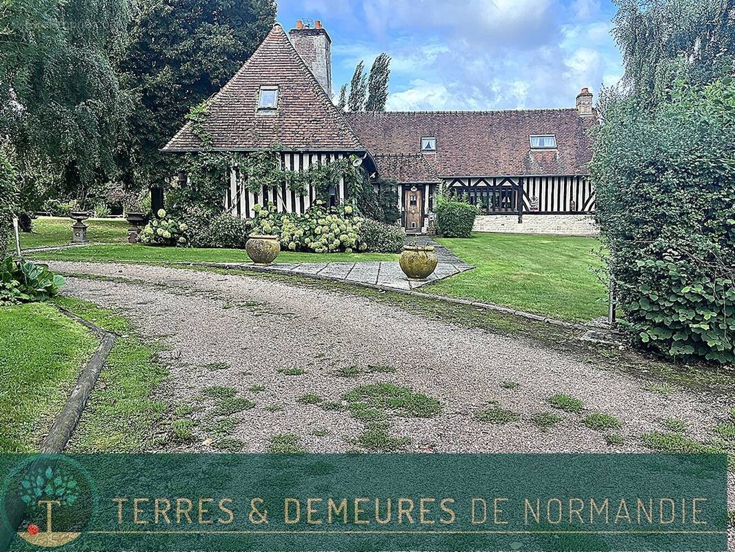 Maison à PONT-L'EVEQUE