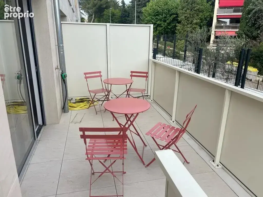 Appartement de TYPE 2 de 49m2 avec terrasse, jardin et une place de parking en sous-sol - photo 4