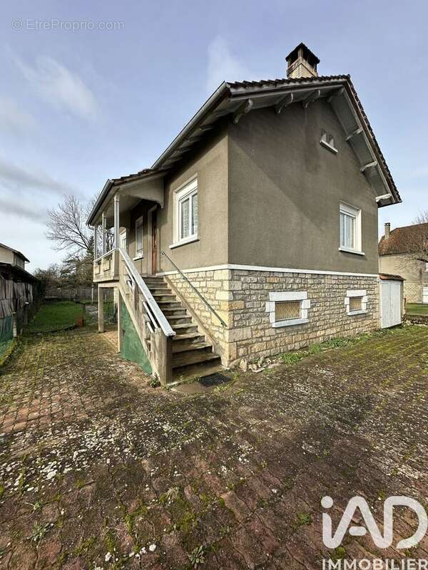Photo 2 - Maison à BRETENOUX