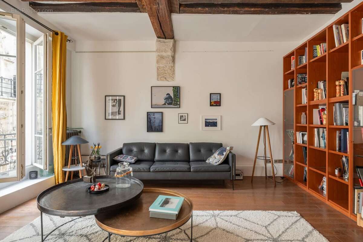 Appartement à PARIS-4E