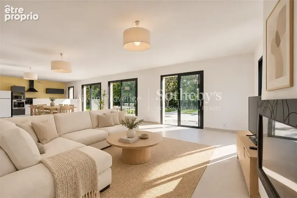 Maison familiale 200 m² sur 2100 m² à vendre à l'ouest d'Aix-en-Provence - photo 5