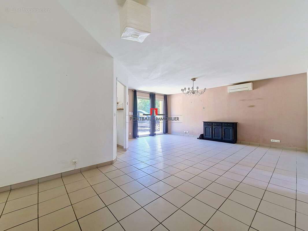 Maison 87 m² à Cavignac  - photo 3
