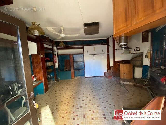 Commerce à SAINT-ANDRE-DE-CUBZAC