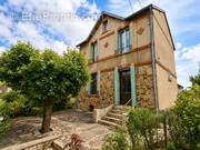 Maison à LUSSAC-LES-EGLISES
