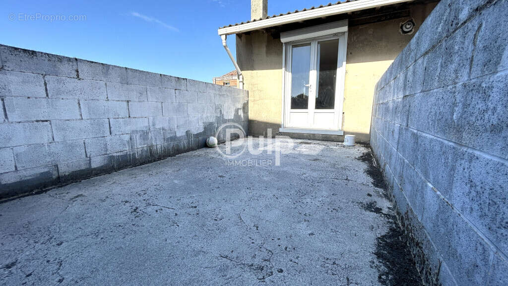 Appartement à MONTIGNY-EN-GOHELLE