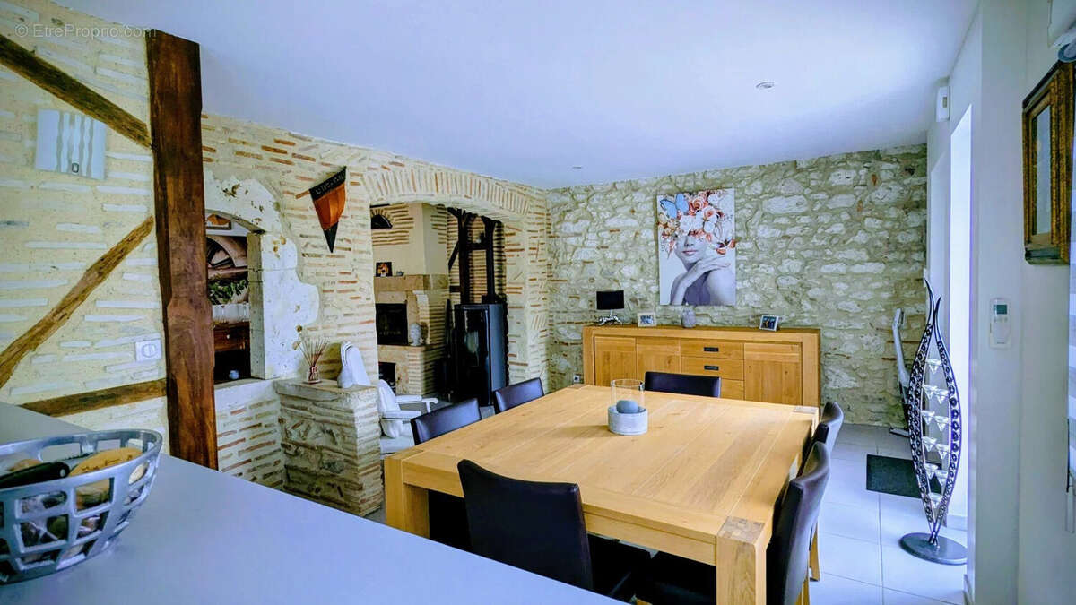 Maison 116 m² à Aiguillon  - photo 7