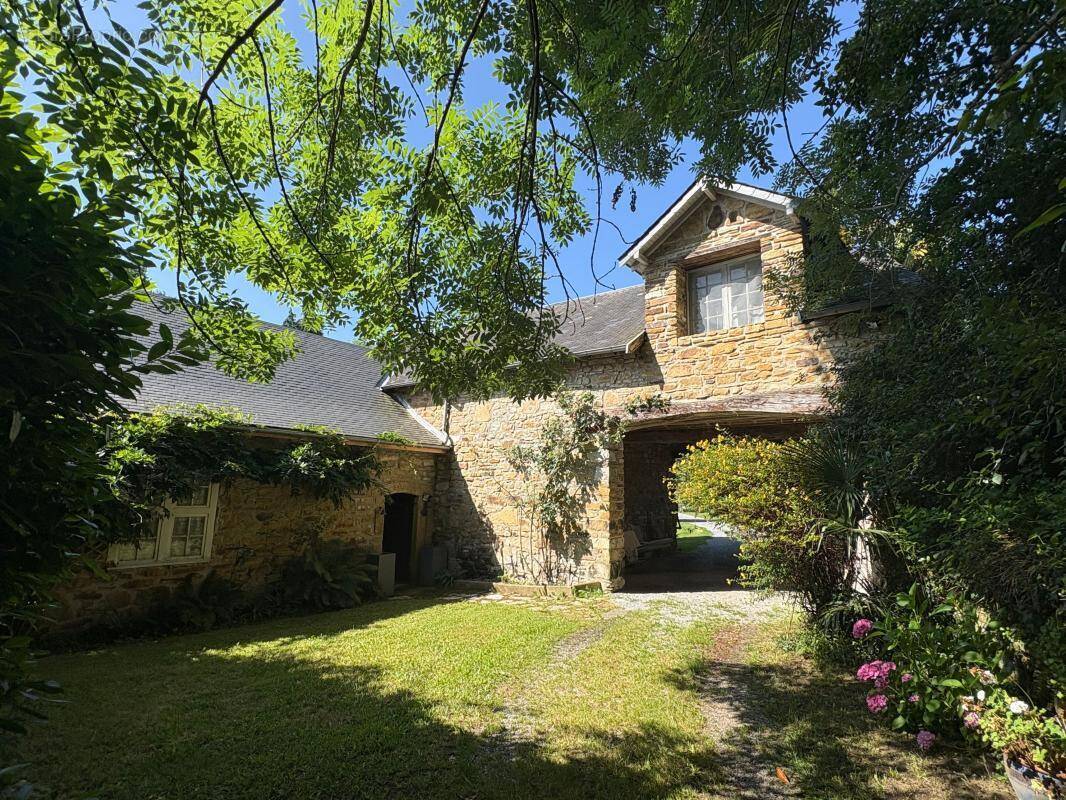 Maison à HAUT-DE-BOSDARROS