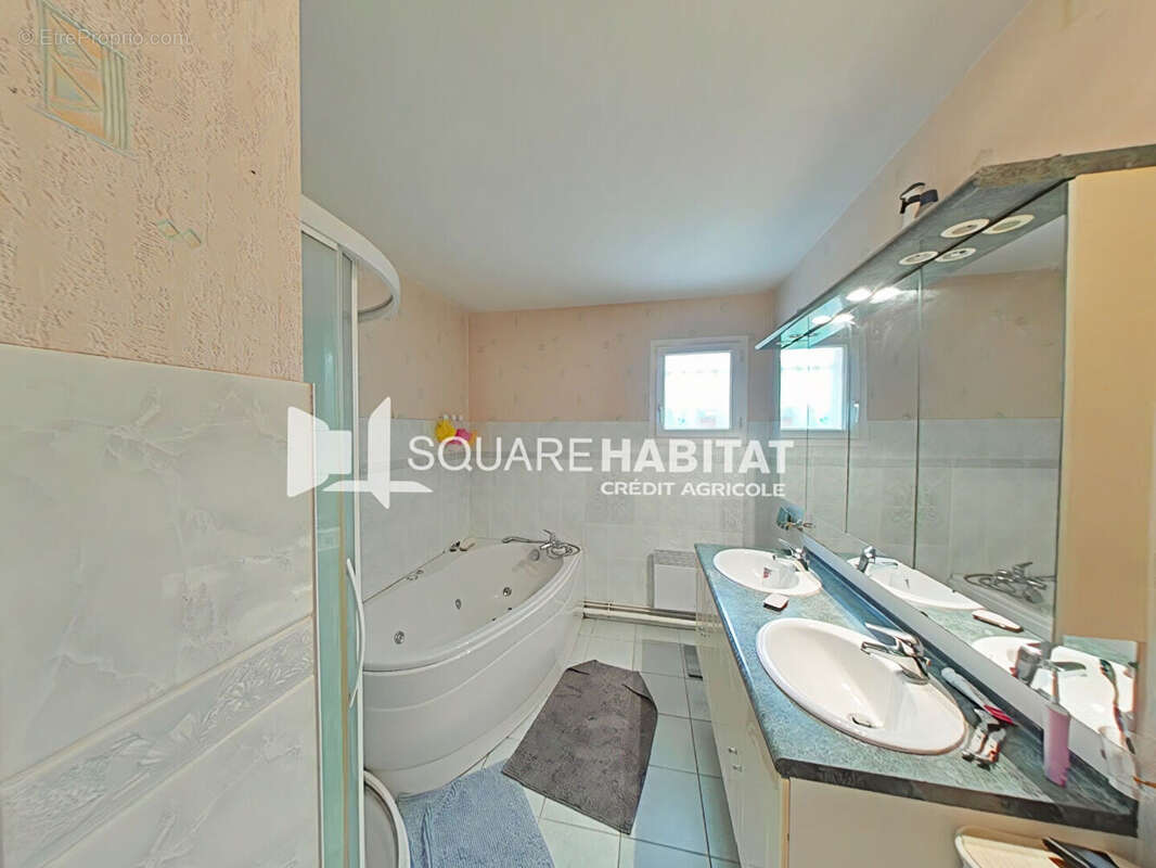 Maison à L&#039;ILE-BOUCHARD