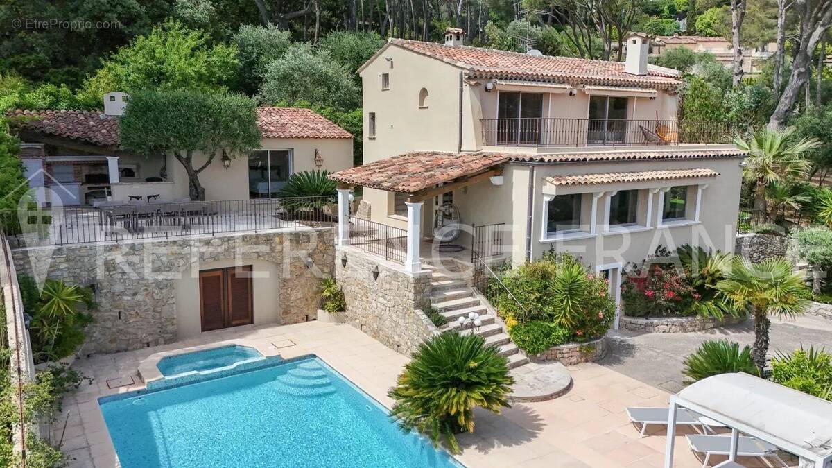Maison à MOUGINS