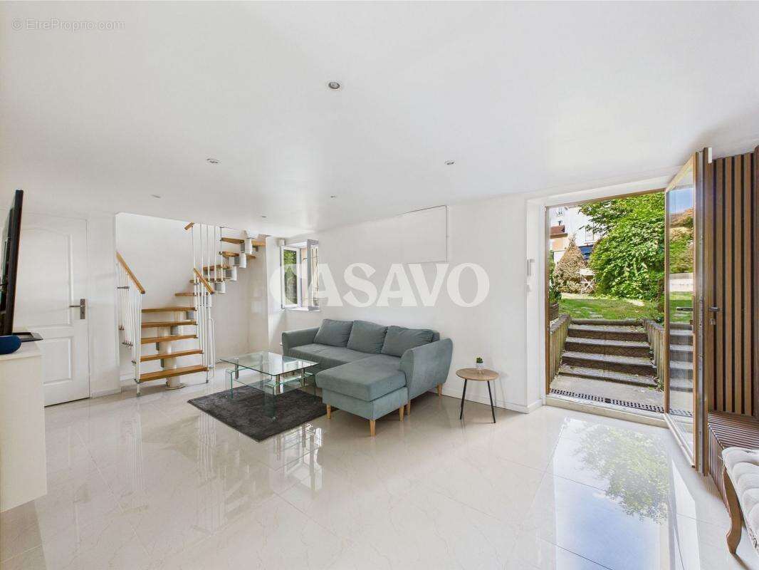 Maison à IVRY-SUR-SEINE