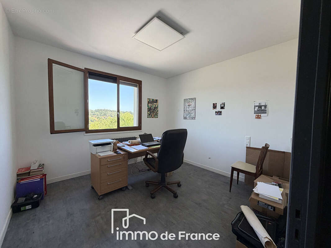 Sur le GR65-Maison T5 avec grand sous-sol-EXCLUSIVITE - photo 12