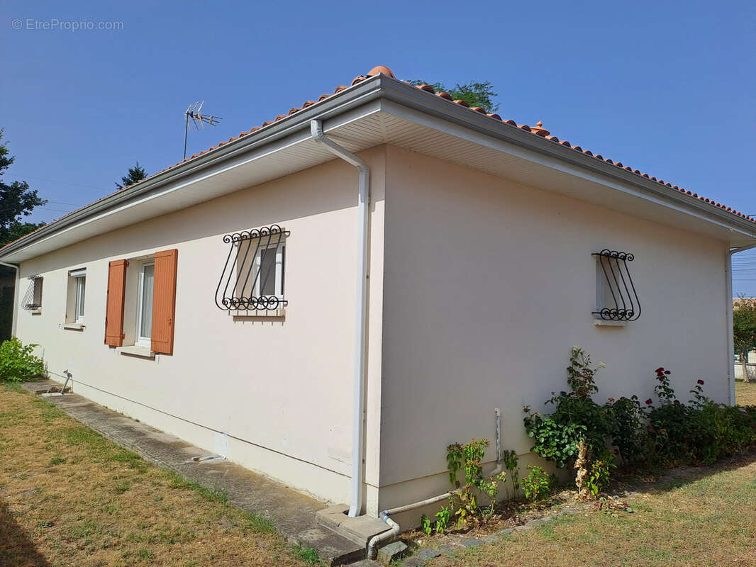 Maison à LEOGNAN