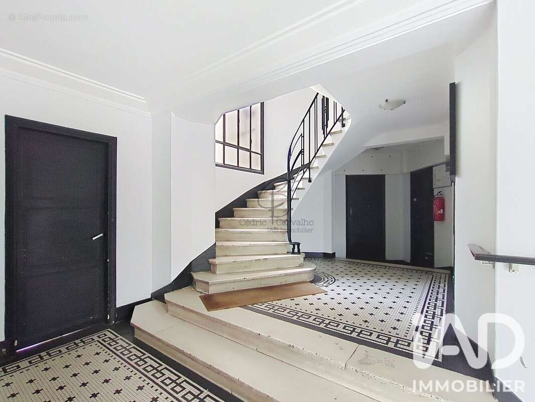 Appartement 19 m² à Paris-18e  - photo 2