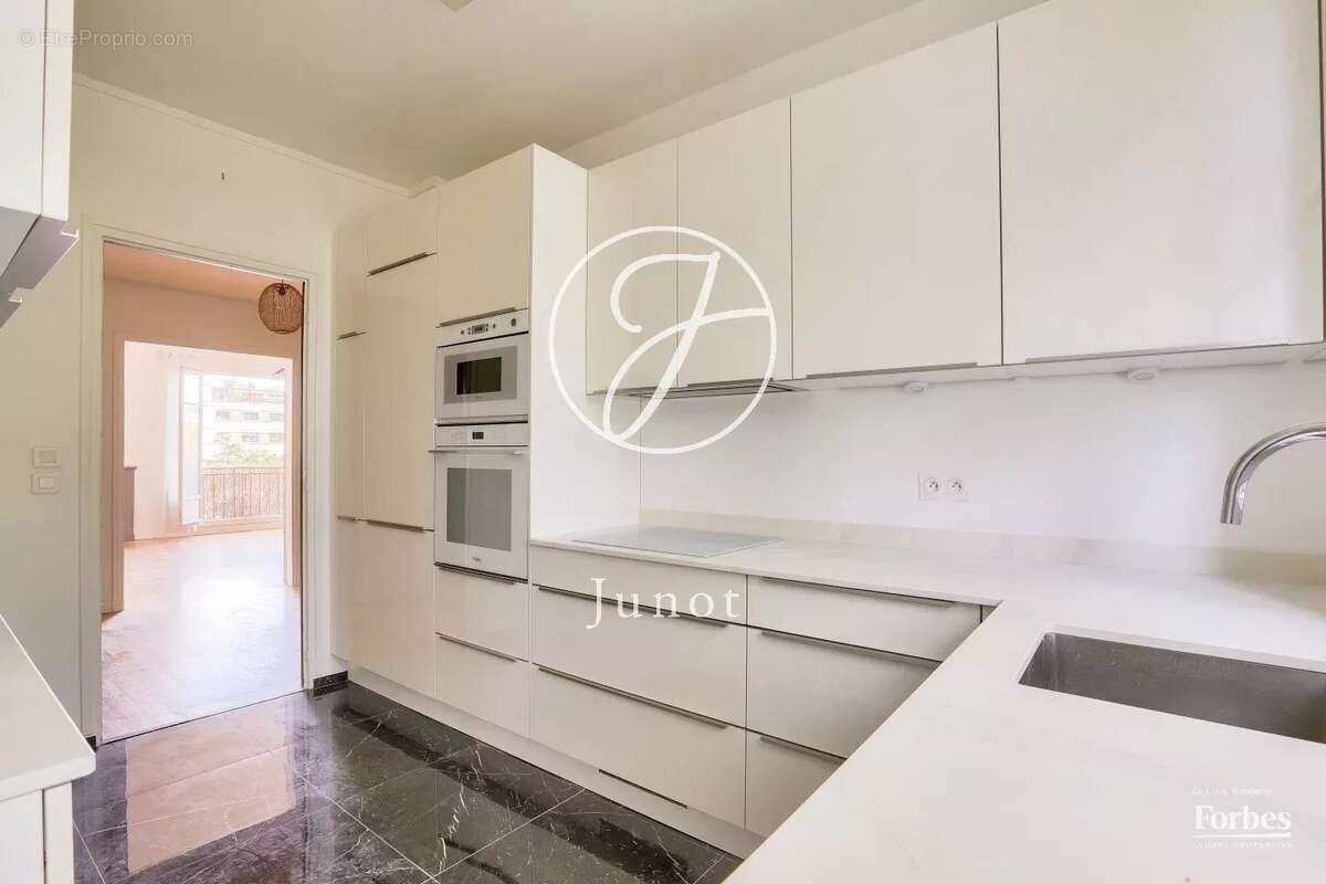 Appartement à SAINT-CLOUD