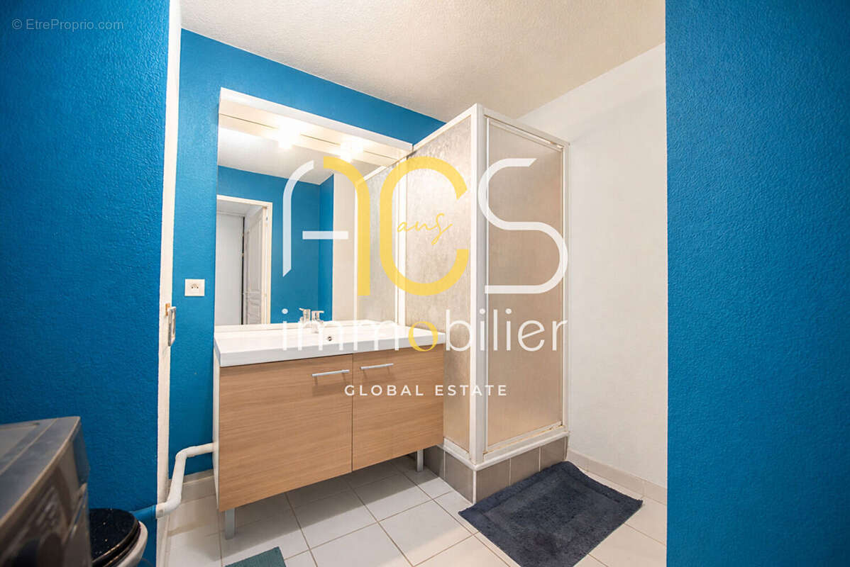 Appartement à CHATEAUNEUF-LES-MARTIGUES