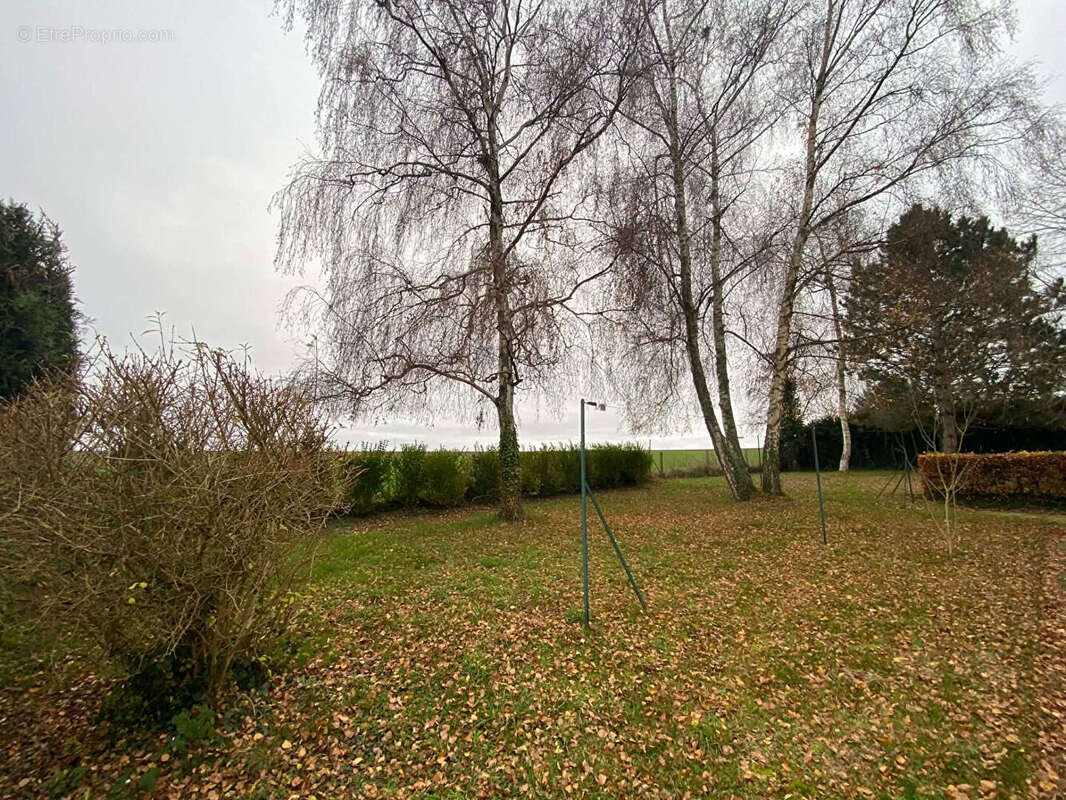 Maison à NEUILLY-SAINT-FRONT