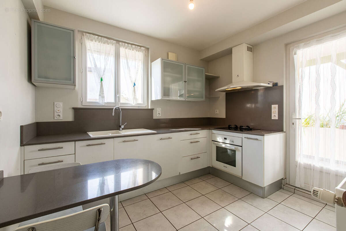 Maison Aire Sur L Adour 4 pièce(s) 80 m2 centre ville à pied - photo 3