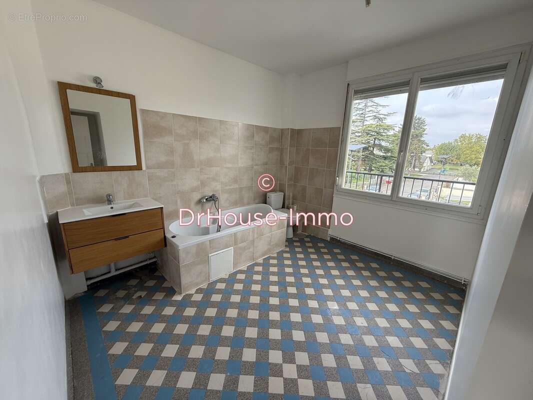 Appartement à NEMOURS