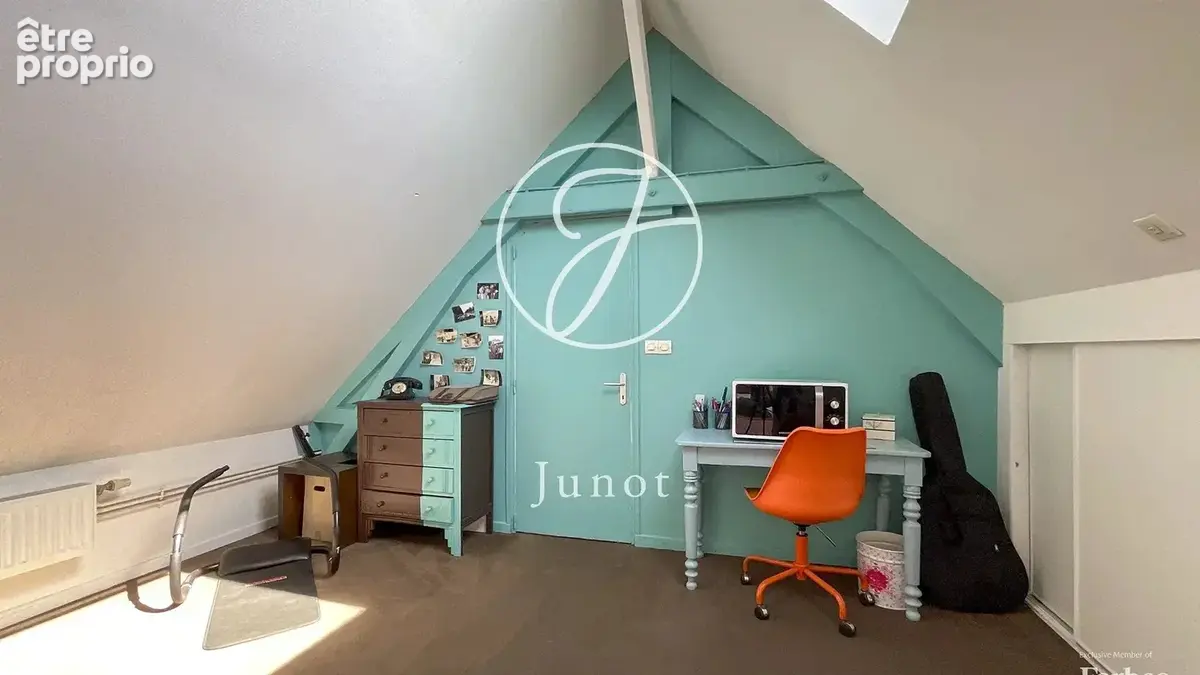 Gruson – Ferme au carré à vendre – 178m² - 4 chambres – Bureau - Jardin – Cave – Grange - photo 9